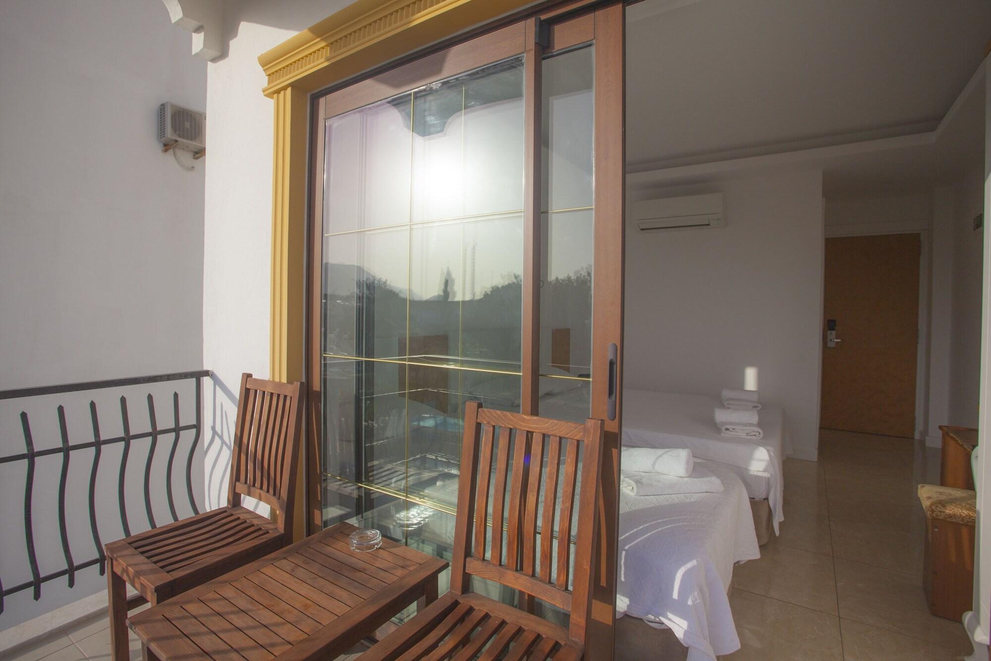 Hotel Ferah Каш Екстериор снимка
