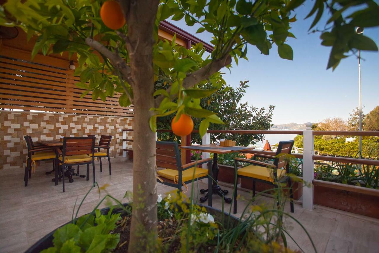 Hotel Ferah Каш Екстериор снимка